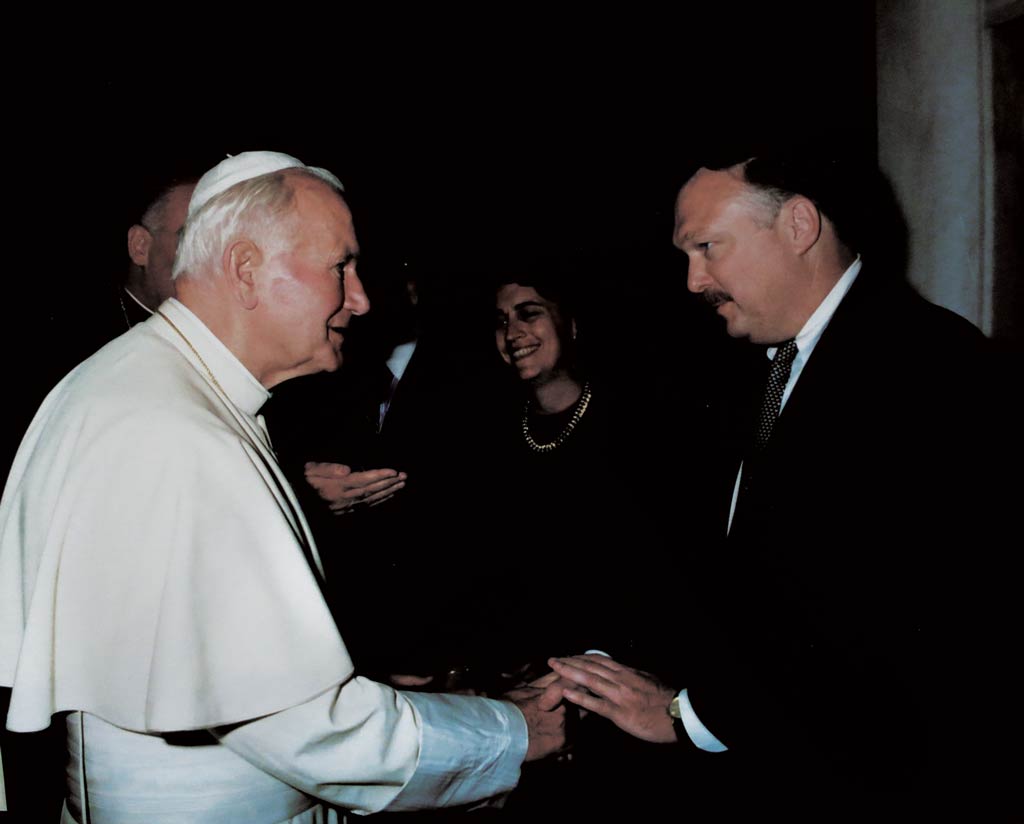 William Gray meets Pope John Paul II. Gray was vice president and director for the Book Division for National Geographic at the time.