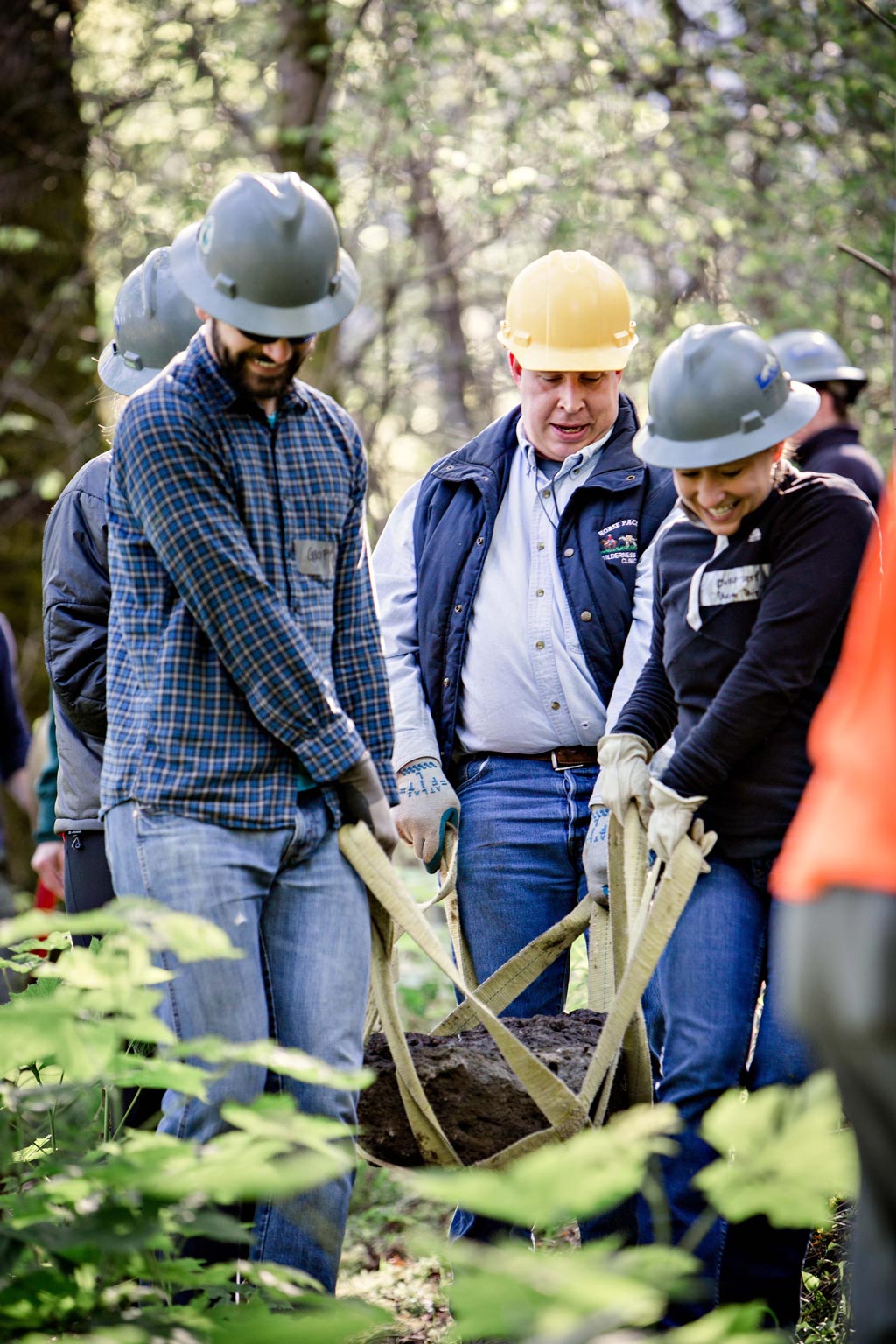 trail-maintenance-volunteer-pacific-crest-trail-Shonda-Feather