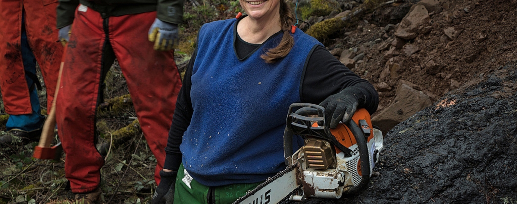 Roberta Cobb helped lead the passionate and skilled volunteers of the PCTA Mt. Hood Chapter to quickly reopen the PCT and other trails. Photo by Terry Hill